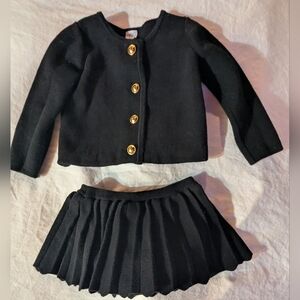 Baby Gap Set Girls 18-24 M Black Cardigan Gold Bear Buttons & Pleated Skirt